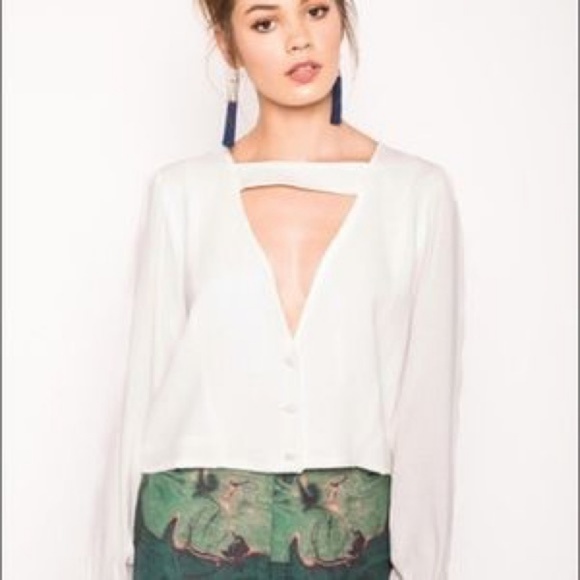 Stone Cold Fox Shrine Blouse SOLD OUT size 1 - Picture 3 of 8